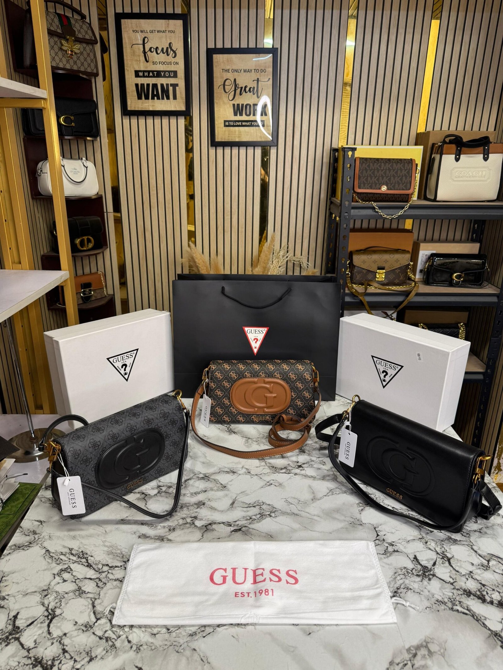 GUESS WOMENS ECO MIETTA FLAP SHOULDER PREMIUM BAG WITH OG BOX AND CARRY BAG 🤎🤩