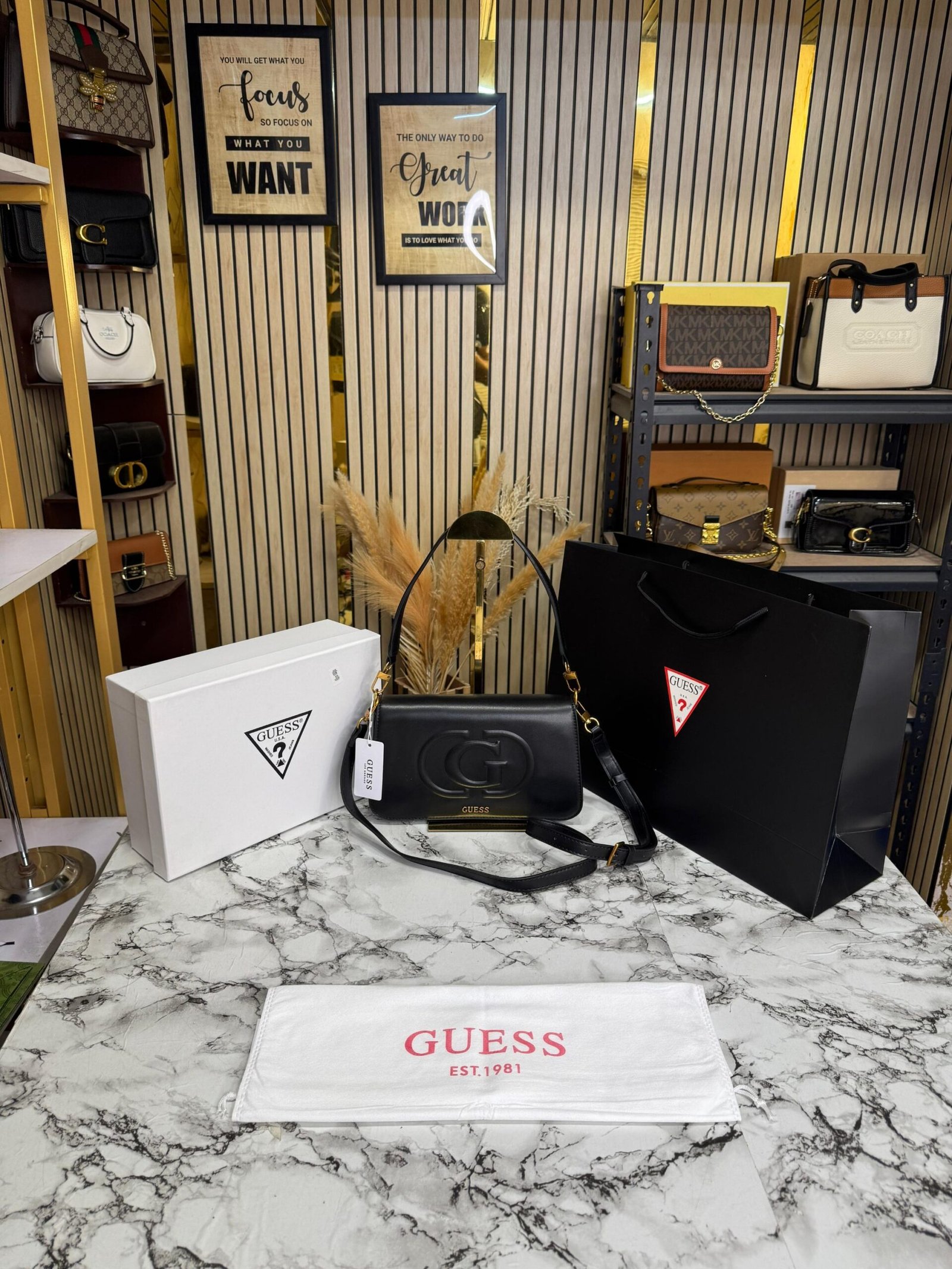 GUESS WOMENS ECO MIETTA FLAP SHOULDER PREMIUM BAG WITH OG BOX AND CARRY BAG 🤎🤩