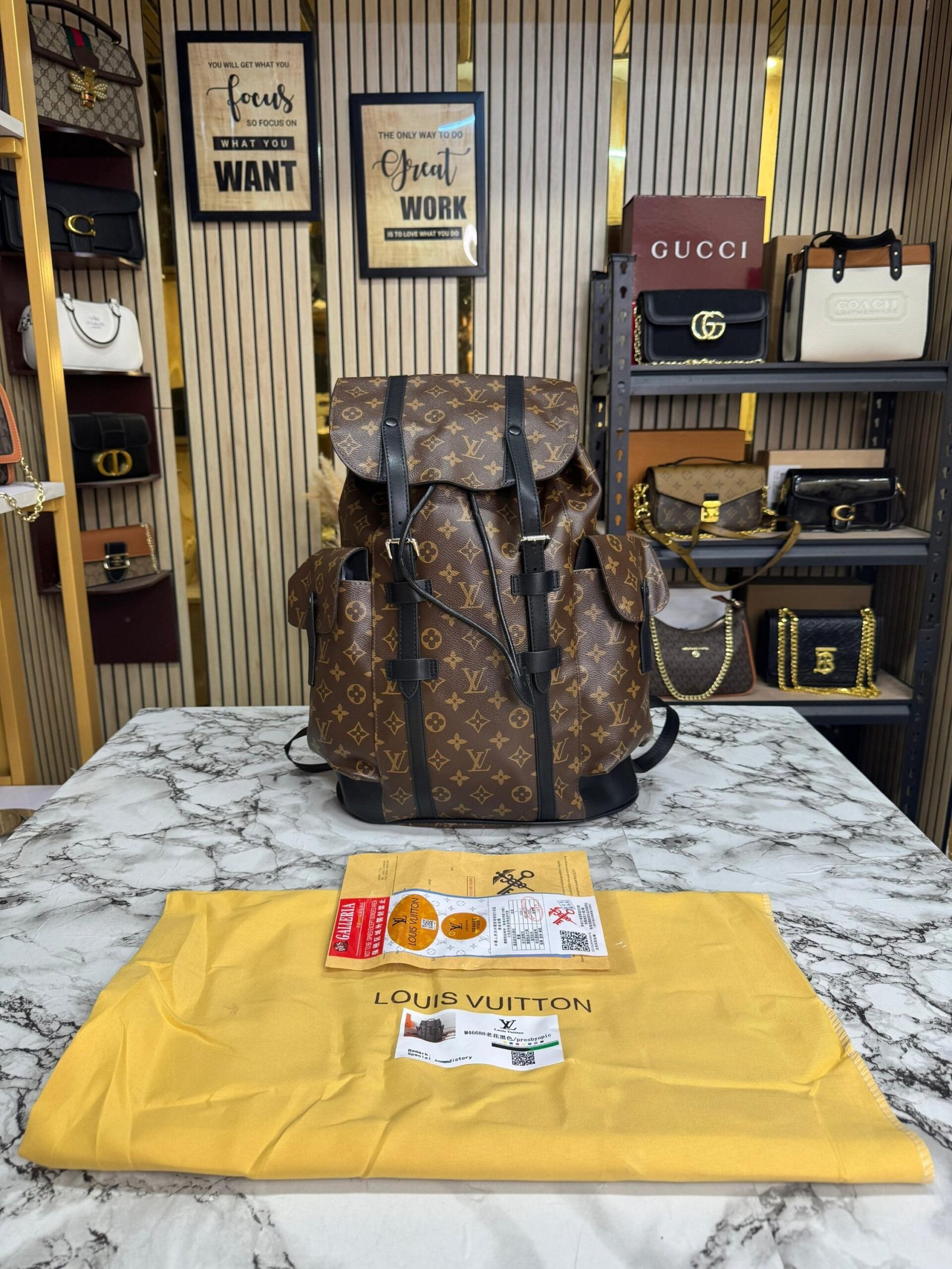 LOUIS VUITTON CHRISTOPHER PREMIUM BAGPACK 🫶🥶