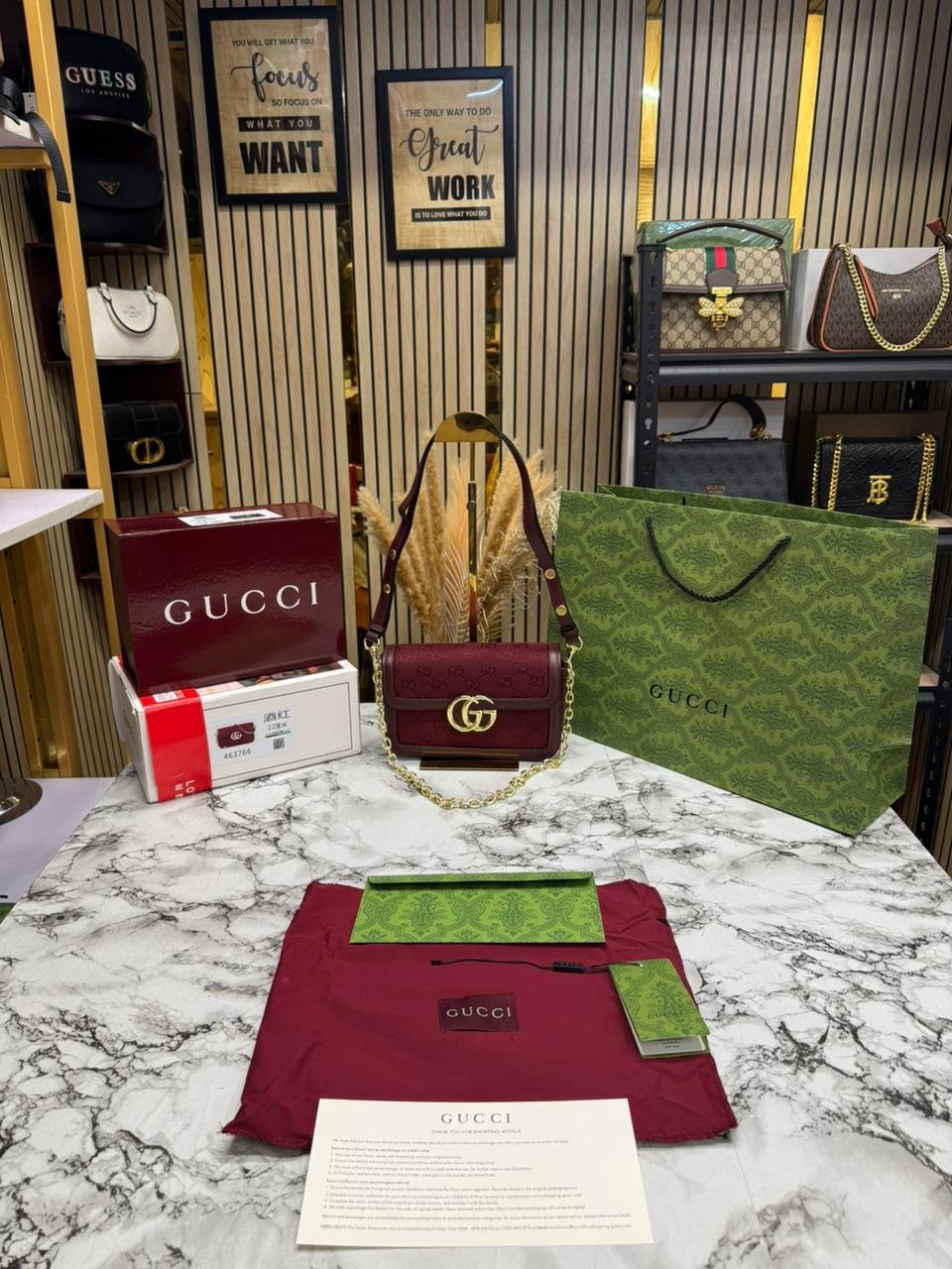 GUCCI GG CANVAS JACQUARD PREMIUM SHOULDER BAG WITH ORIGNAL BOX AND CARRY BAG ( BLOOD RED )