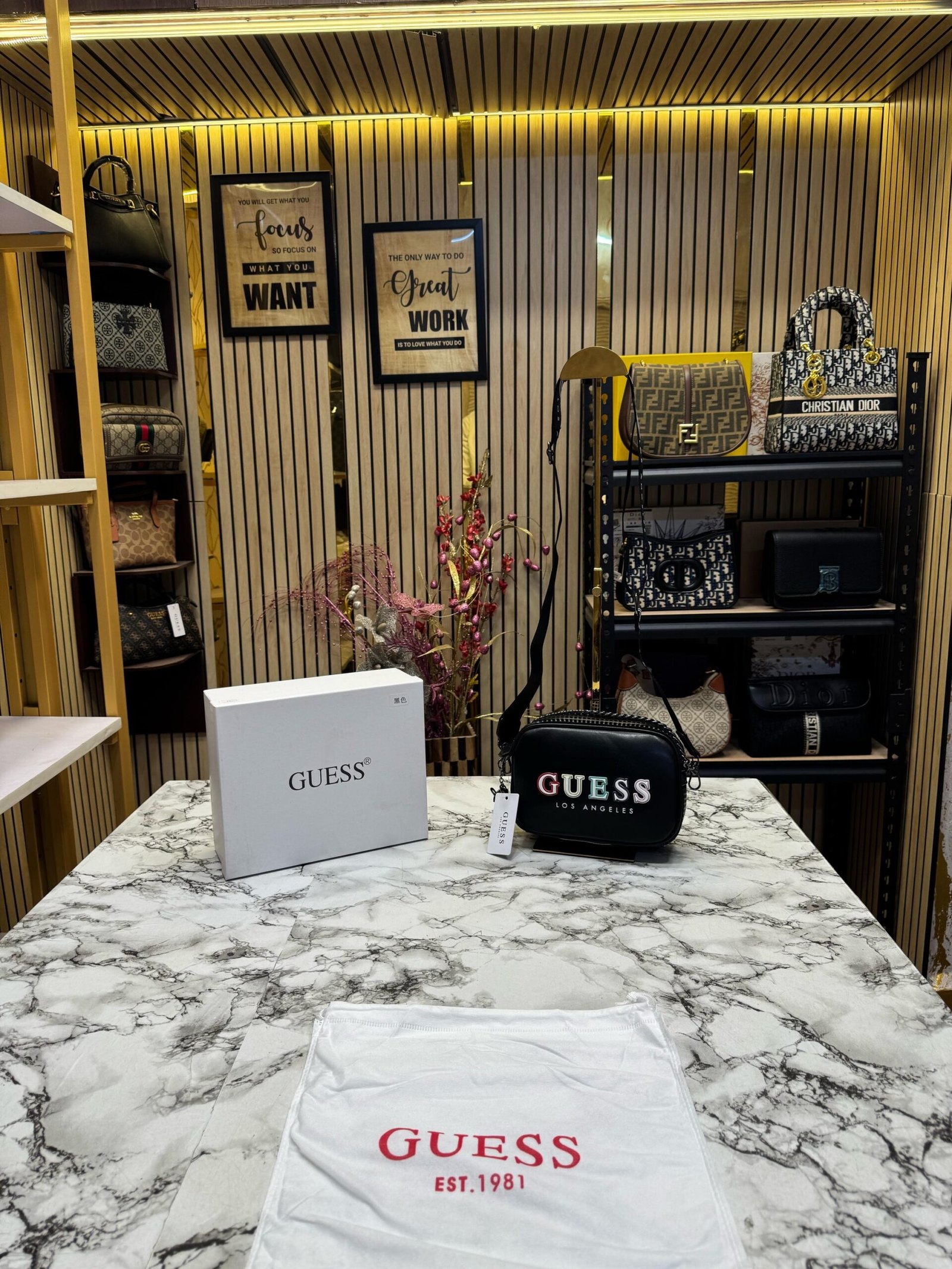 GUESS MARISOL WITH ORIGINAL BOX AND CARRY BAG