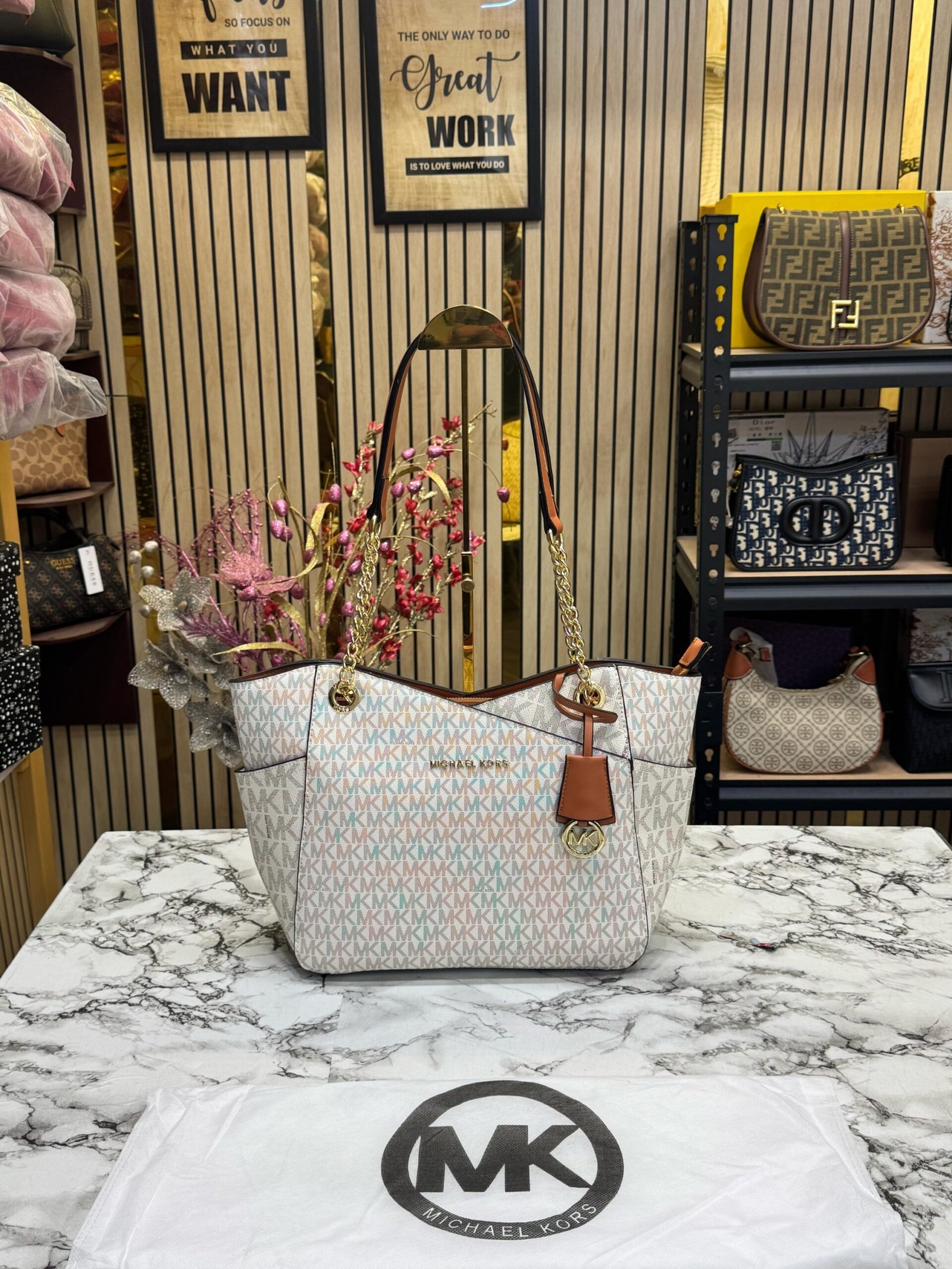 MICHAEL KORS JET SET TRAVEL TOTE BAG BROWN