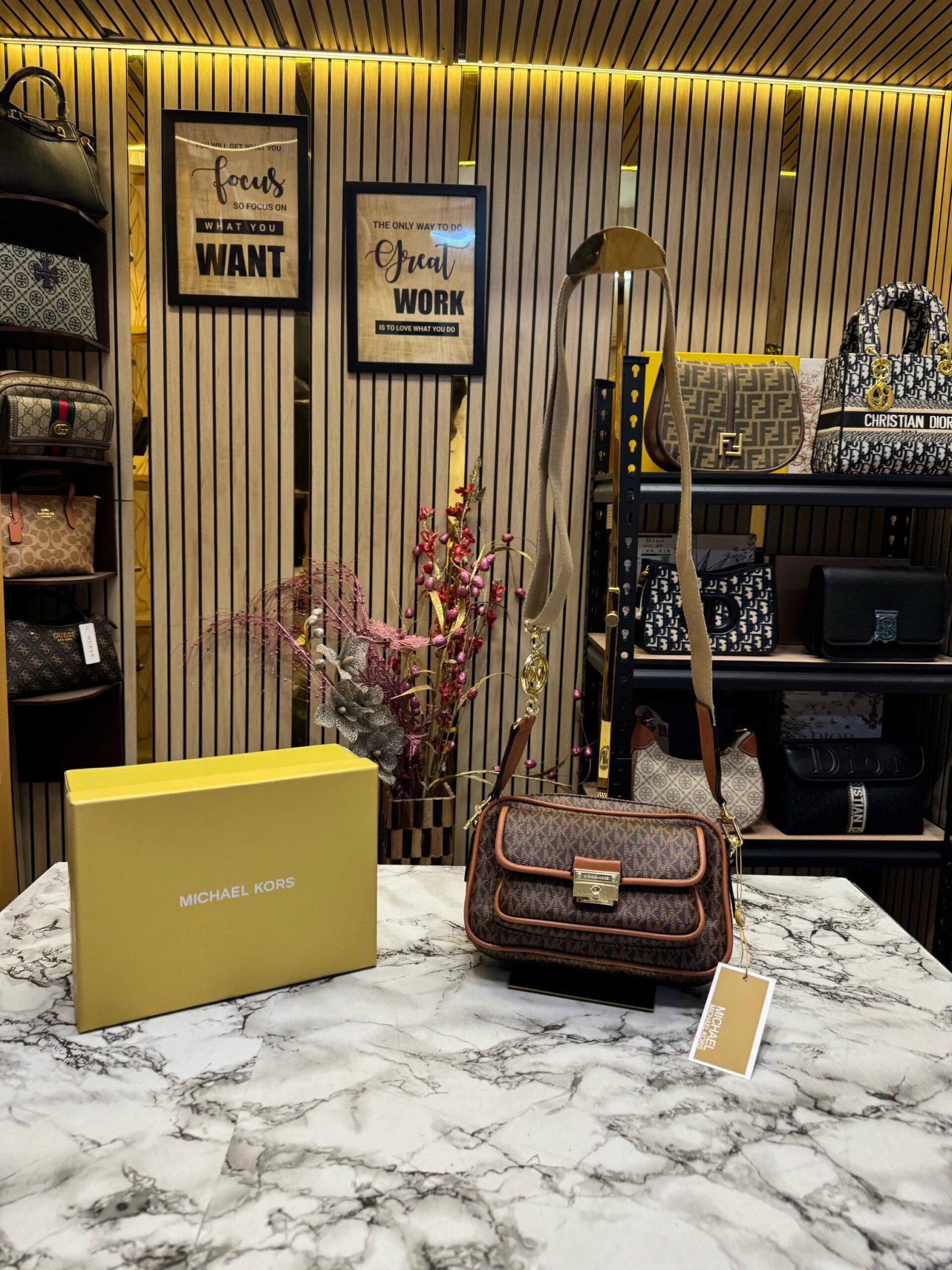 MICHAEL KORS SLING BAG