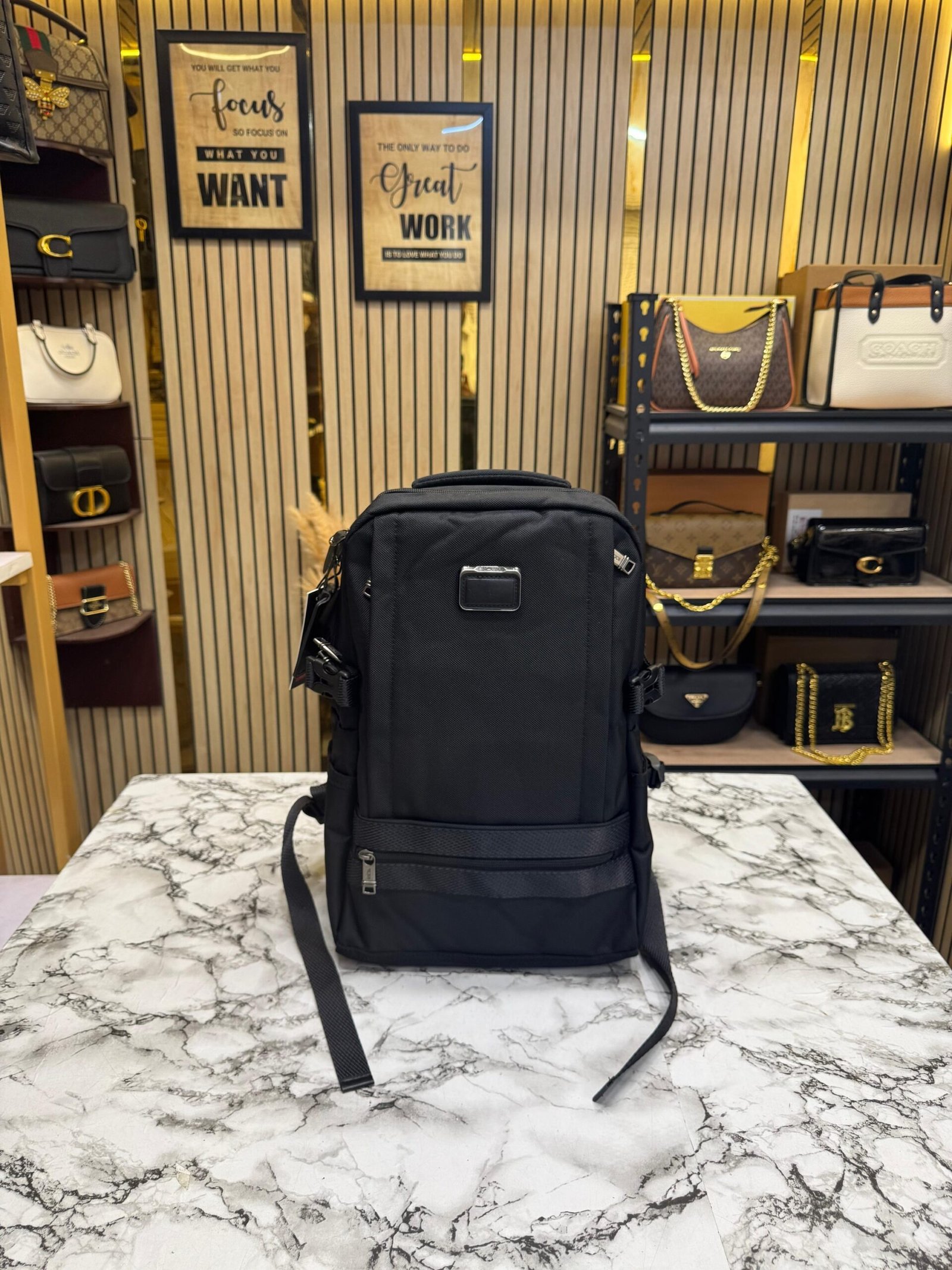 TUMI ALPHA BRIEF BACK PACK PREMIUM QUALITY TRAVEL BAG