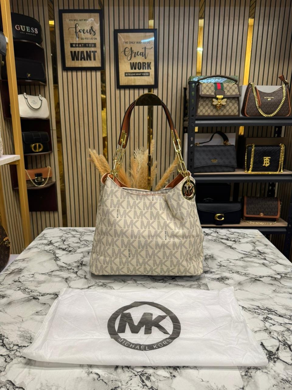 MICHAEL KORS FULTON WITH DUST BAG PACKING