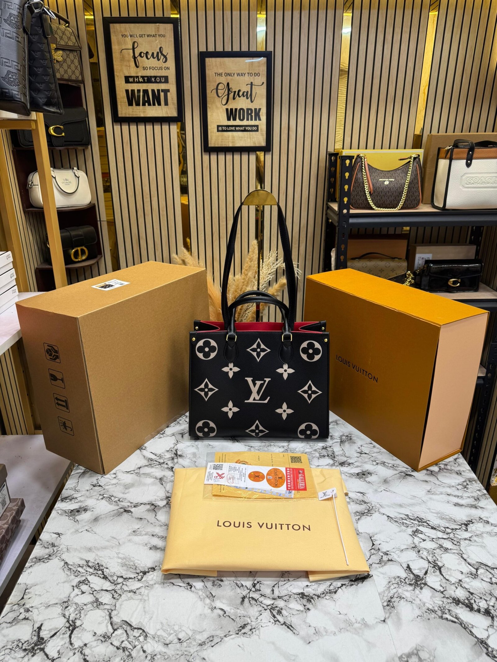 LOUIS VUITTON ONTHEGO PREMIUM WITH OG DOUBLE BOX
